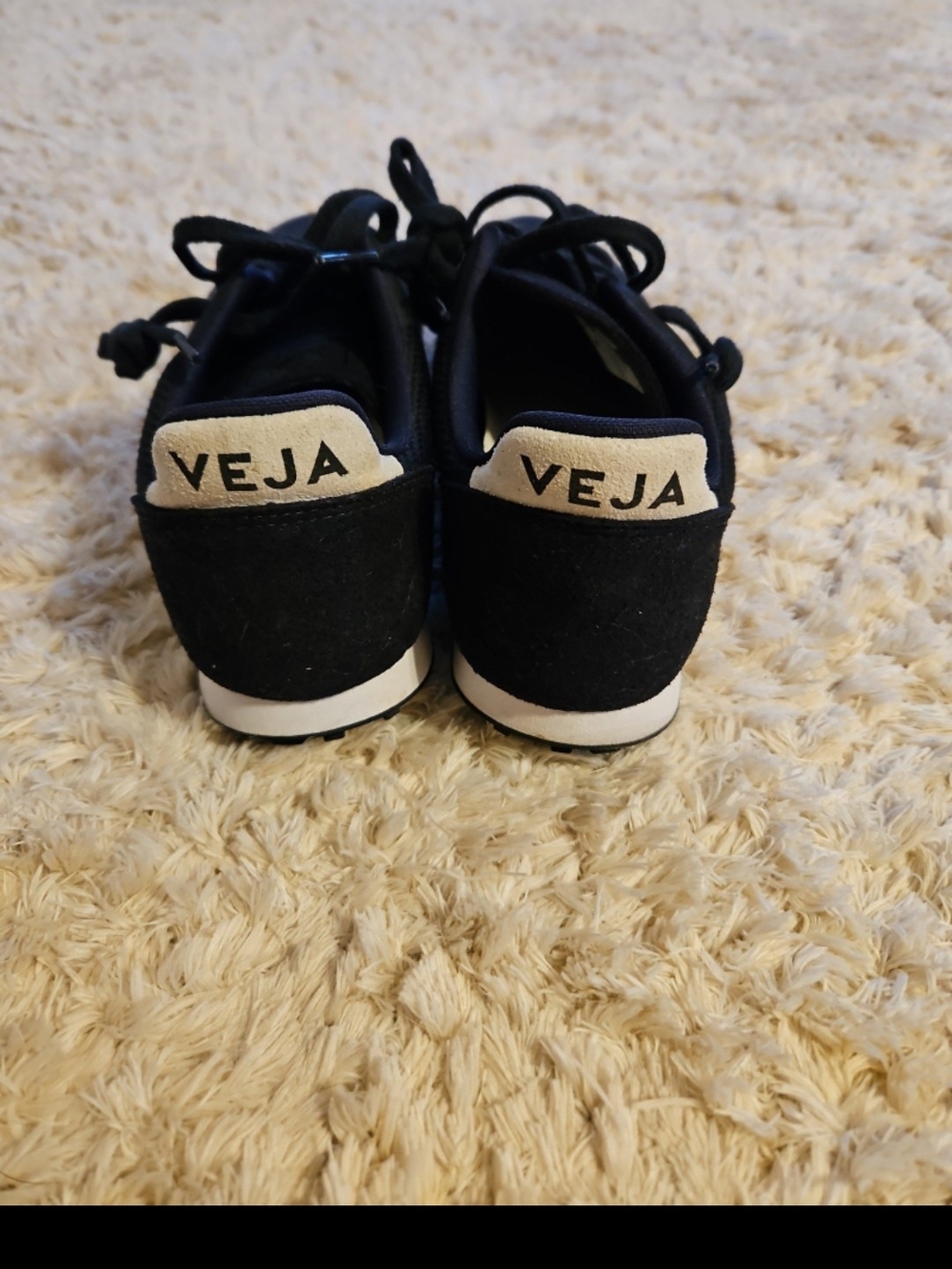 Veja Black and White Sneakers - Picture 4 of 6